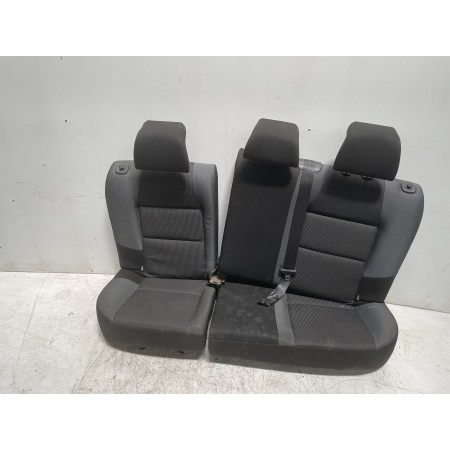 Recambio de asiento trasero para peugeot 207 confort referencia OEM IAM 8852J9 / 8852J8  
