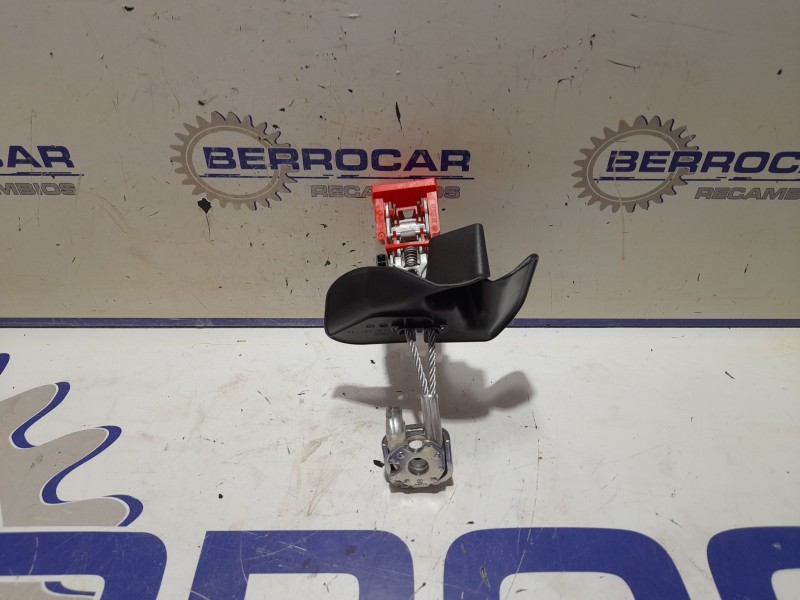 Recambio de anclaje cinturon para seat exeo berlina (3r2) 2.0 tdi referencia OEM IAM 8E0857798  