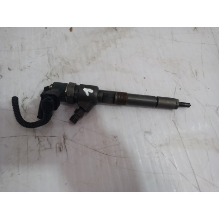 Recambio de inyector para peugeot bipper tepee basis referencia OEM IAM 0445110351  