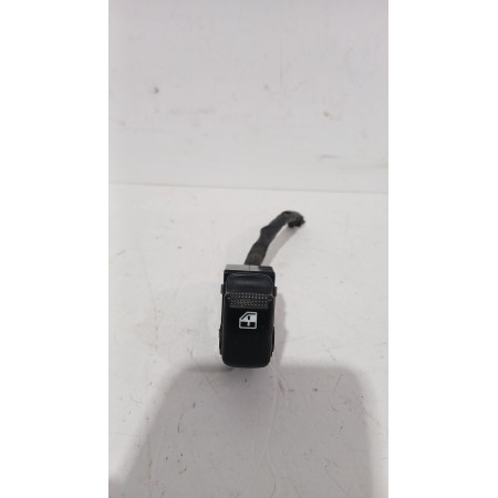 Recambio de mando elevalunas delantero derecho para hyundai tucson (jm) 2.0 crdi referencia OEM IAM 935752E000LM  