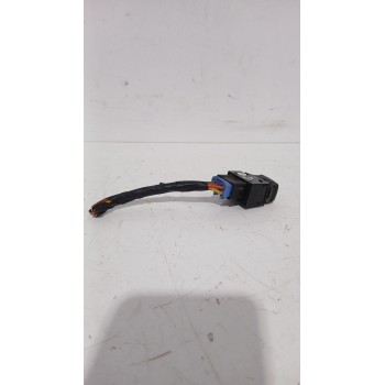 Recambio de mando elevalunas delantero derecho para hyundai tucson (jm) 2.0 crdi referencia OEM IAM 935752E000LM  