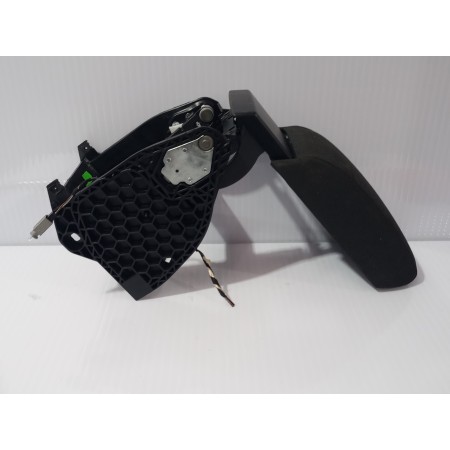 Recambio de consola central para skoda yeti active referencia OEM IAM 3T0864207  