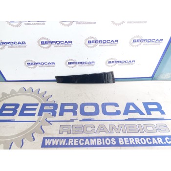 Recambio de moldura para hyundai i40 referencia OEM IAM 835503Z000  