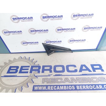 Recambio de molduras traseras para hyundai i40 referencia OEM IAM 838703Z300  