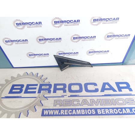 Recambio de molduras traseras para hyundai i40 referencia OEM IAM 838703Z300  