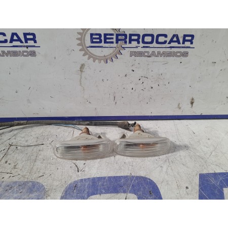 Recambio de piloto intermitente derecho para fiat stilo (192) referencia OEM IAM 51717793  