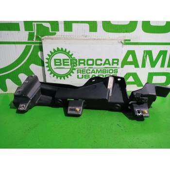 Recambio de soporte para renault kangoo profesional referencia OEM IAM 631226477R  