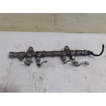 Recambio de rampa inyectora para peugeot bipper tepee basis referencia OEM IAM 0445214217  