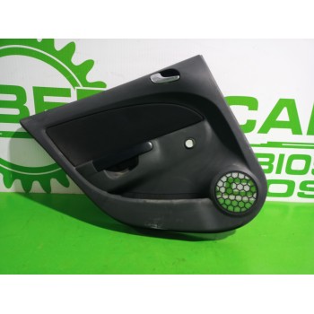 GUARNECIDO PUERTA TRASERA IZQUIERDA 7231723 