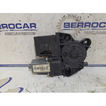 MOTOR ELEVALUNAS DELANTERO DERECHO 807301396R 
