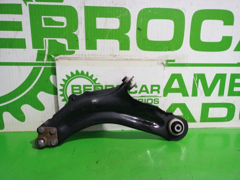 Recambio de brazo suspension inferior delantero derecho para renault kangoo profesional referencia OEM IAM 8200586567  