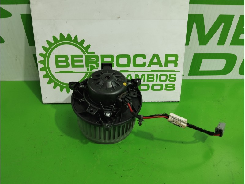 Recambio de motor calefaccion para opel insignia berlina 2.0 cdti cat referencia OEM IAM 5242673401  
