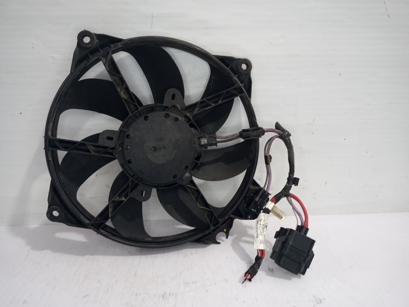 Recambio de electroventilador para renault scenic iii bose edition referencia OEM IAM 214810898R  