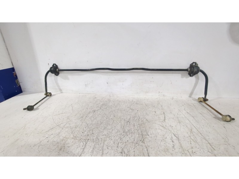 Recambio de barra estabilizadora trasera para hyundai tucson (jm) 2.0 crdi referencia OEM IAM 555102E100  