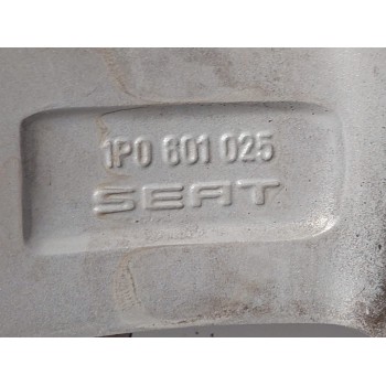 Recambio de juego llantas para seat leon (1p1) referencia OEM IAM 1P0601025 UNIDAD  