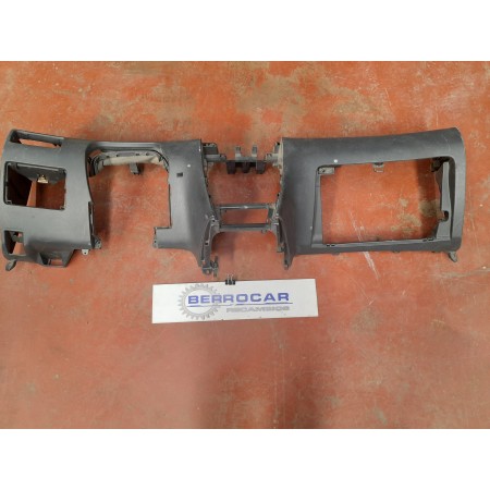 Recambio de salpicadero para toyota corolla (e12) 1.4 turbodiesel cat referencia OEM IAM 5530302120  
