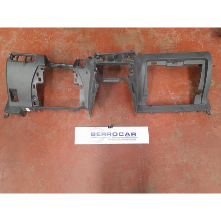 Recambio de salpicadero para toyota corolla verso (r1) 2.2 d-cat referencia OEM IAM 553030F010  