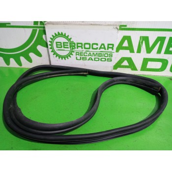 Recambio de goma contorno para renault kangoo profesional referencia OEM IAM 8200425627  