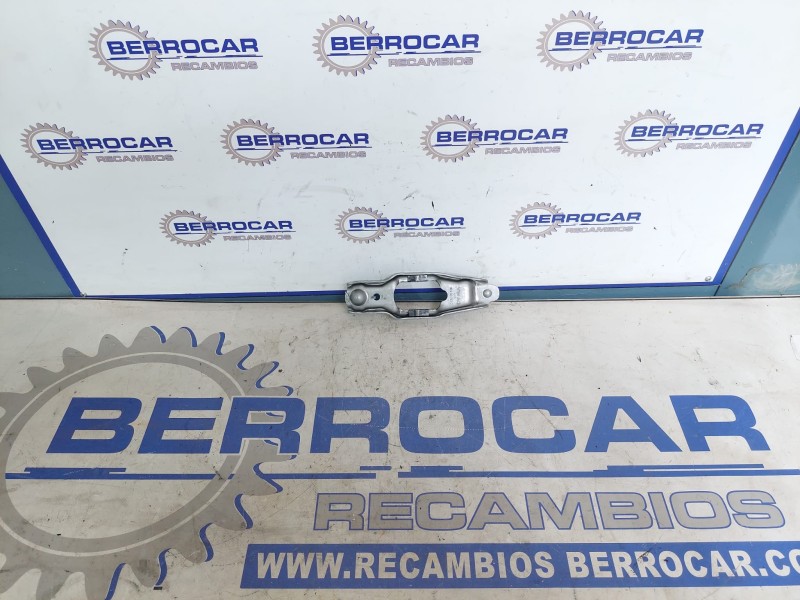 Recambio de horquilla del embrague para volkswagen passat berlina (3b2) 1.9 tdi referencia OEM IAM 02J141703C  