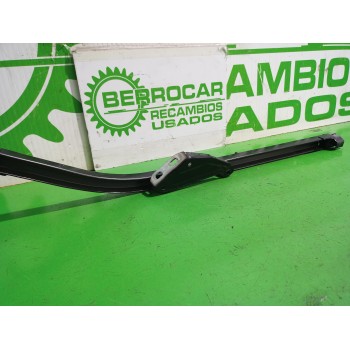 Recambio de guia puerta para renault kangoo profesional referencia OEM IAM 8200497622  