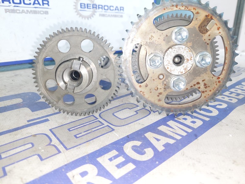 Recambio de arbol de levas para toyota avensis berlina (t25) 1.8 16v cat referencia OEM IAM 1350122061  