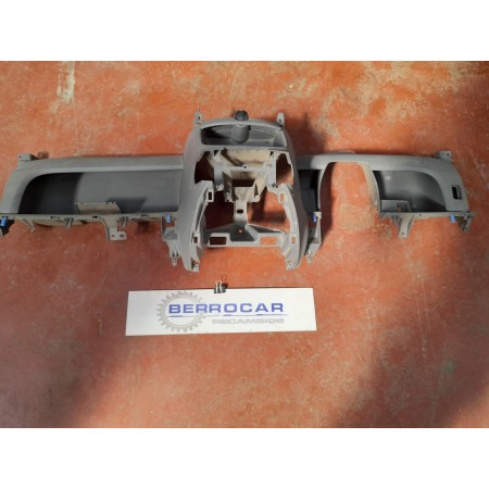 Recambio de salpicadero para peugeot 107 1.0 cat (384f) referencia OEM IAM 553030H010  