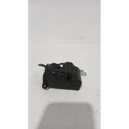 Recambio de motor apertura trampilla para hyundai tucson (jm) 2.0 crdi referencia OEM IAM H400730530  
