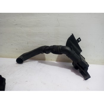 Recambio de tubo filtro aire para peugeot 207 confort referencia OEM IAM 9682642080  