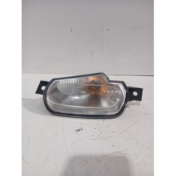 PILOTO DELANTERO IZQUIERDO 261307778R 