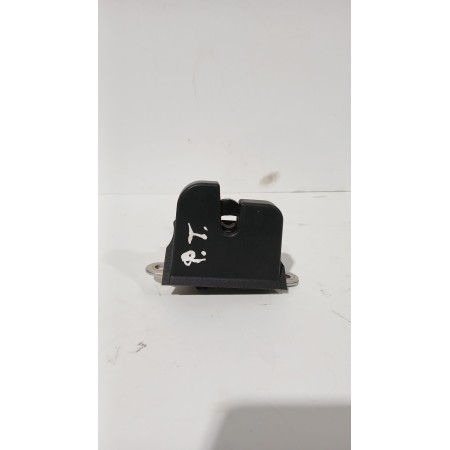 Recambio de cerradura maletero / porton para volkswagen t-cross (c11, d31) 1.0 tsi referencia OEM IAM 2G6827505B9B9  