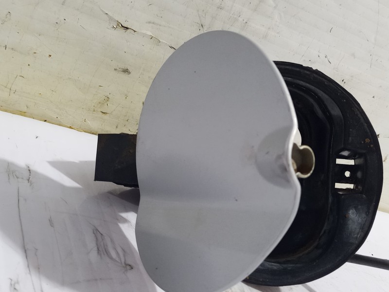 Recambio de tapa exterior combustible para peugeot bipper tepee basis referencia OEM IAM 1353354080  