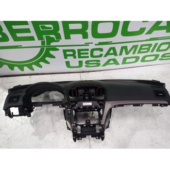 Recambio de salpicadero para opel insignia berlina 2.0 cdti cat referencia OEM IAM 13275639  