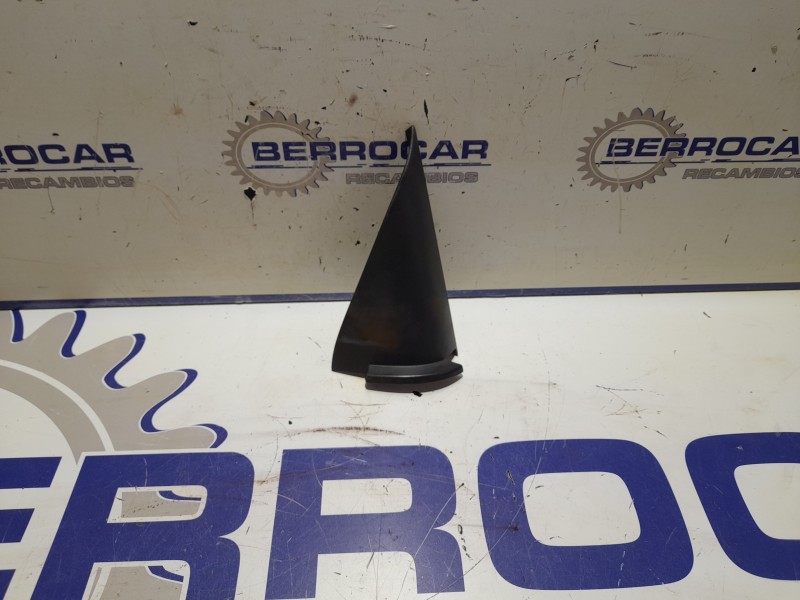 Recambio de moldura lateral para seat exeo berlina (3r2) 2.0 tdi referencia OEM IAM 8E0857569  