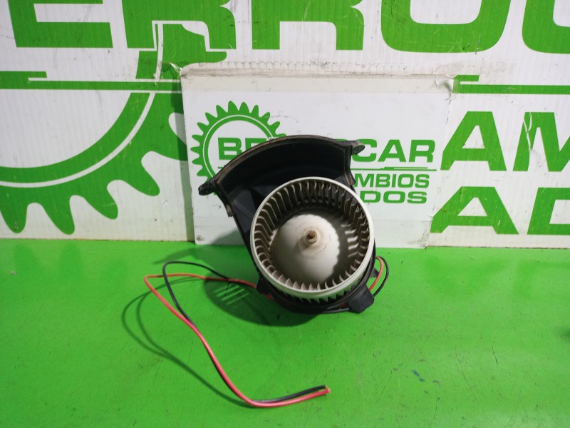 Recambio de motor calefaccion para renault kangoo profesional referencia OEM IAM 173830100  