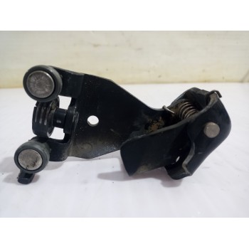 Recambio de soporte / guia puerta corredera para fiat doblo (119) 1.9 d active (05.2004) referencia OEM IAM 51738396  