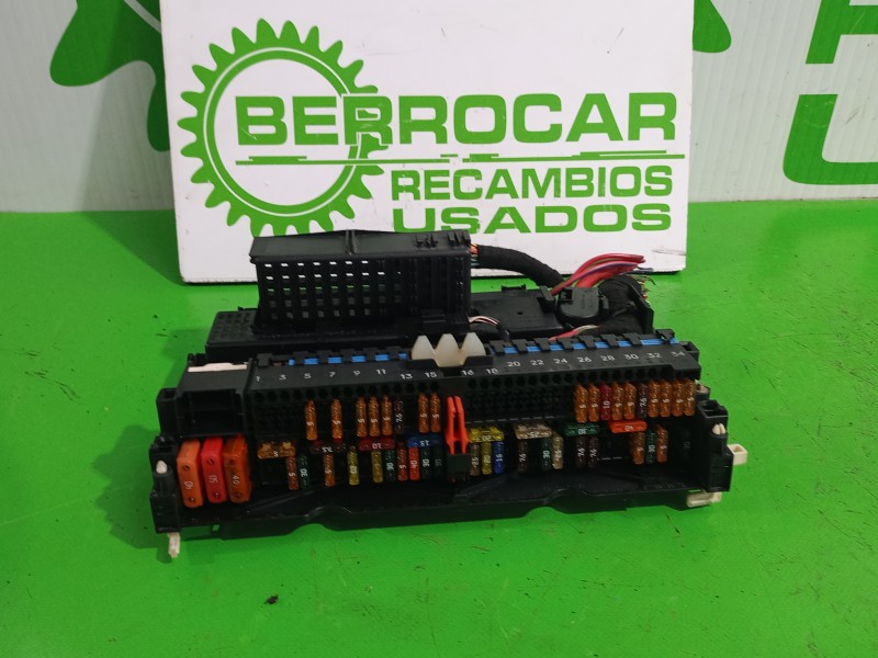 Recambio de caja reles / fusibles para bmw x3 (e83) 2.0 16v diesel cat referencia OEM IAM 0075542962  
