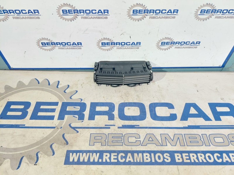 Recambio de rejilla aireadora para opel astra h ber. referencia OEM IAM 24465731  