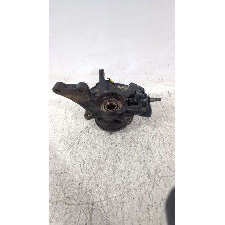 Recambio de mangueta delantera derecha para hyundai tucson (jm) 2.0 crdi referencia OEM IAM 517162E100  