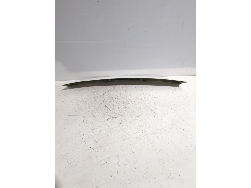 Recambio de aleron trasero para seat ibiza iii (6l1) 1.4 tdi referencia OEM IAM 6L6827939D  