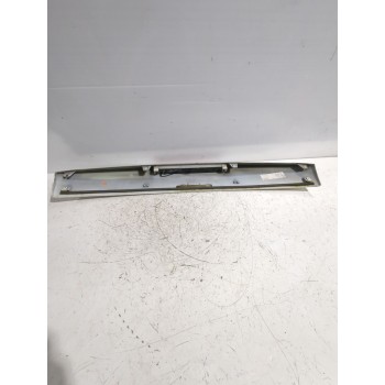 Recambio de aleron trasero para seat ibiza iii (6l1) 1.4 tdi referencia OEM IAM 6L6827939D  