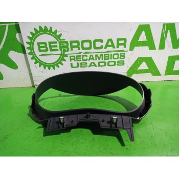 Recambio de moldura para renault kangoo profesional referencia OEM IAM 8200882199  