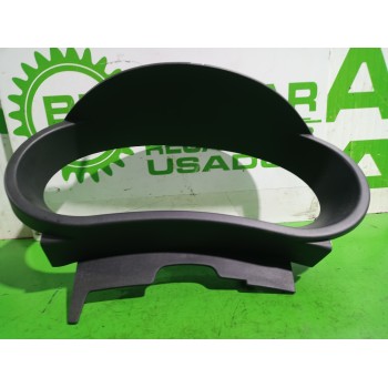 Recambio de moldura para renault kangoo profesional referencia OEM IAM 8200882199  