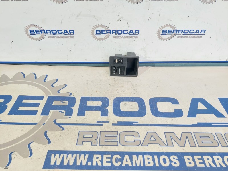 Recambio de regulador retrovisor para toyota rav 4 (a3) referencia OEM IAM 5892542030  