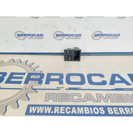 Recambio de regulador retrovisor para toyota rav 4 (a3) referencia OEM IAM 5892542030  