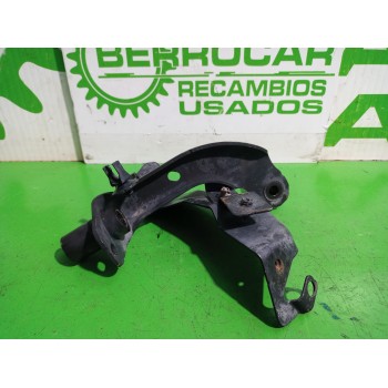 Recambio de soporte para renault kangoo profesional referencia OEM IAM 8200587025  