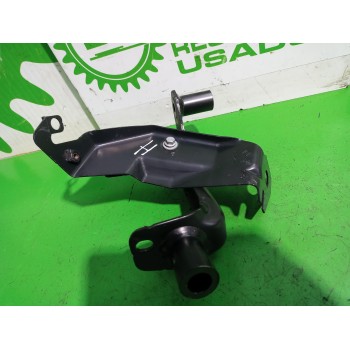 Recambio de soporte para renault kangoo profesional referencia OEM IAM 8200587025  