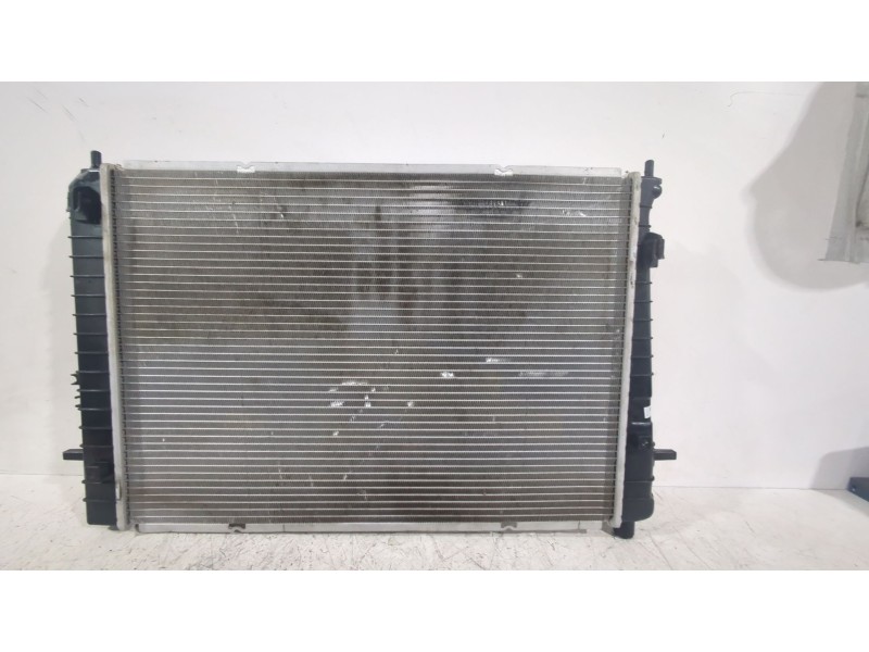 Recambio de radiador agua para hyundai tucson (jm) 2.0 crdi referencia OEM IAM 253102E500  