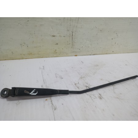 Recambio de brazo limpia delantero derecho para renault kangoo (f/kc0) alize referencia OEM IAM 8200158096  