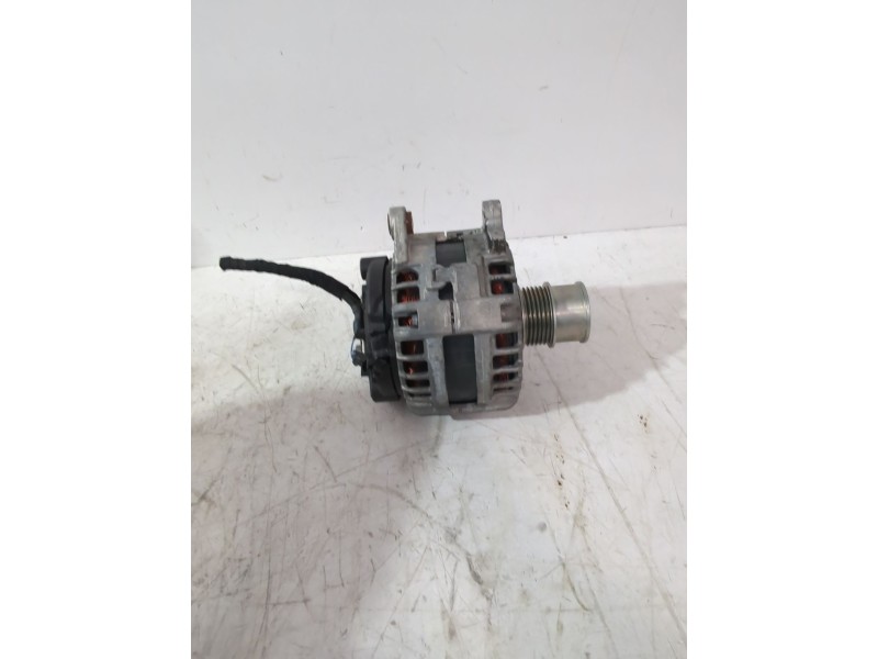 Recambio de alternador para volkswagen t-cross (c11, d31) 1.0 tsi referencia OEM IAM 04E903015P  