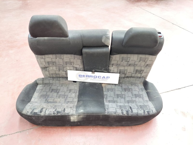 Recambio de asientos traseros para volkswagen passat berlina (3b2) 1.9 tdi referencia OEM IAM 3B0885805GEWA  